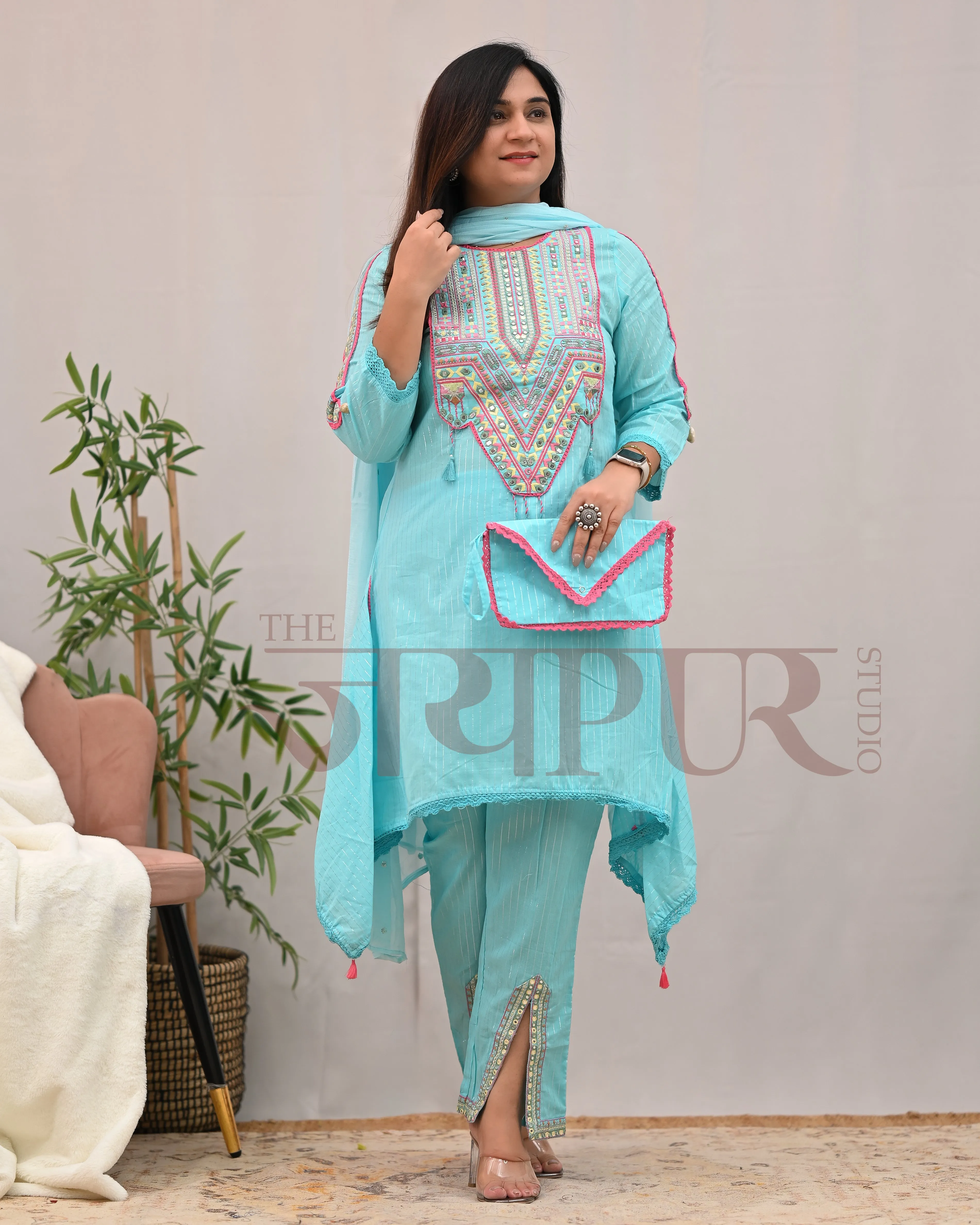 Meerza Asymmetric Embroidered Pant Set