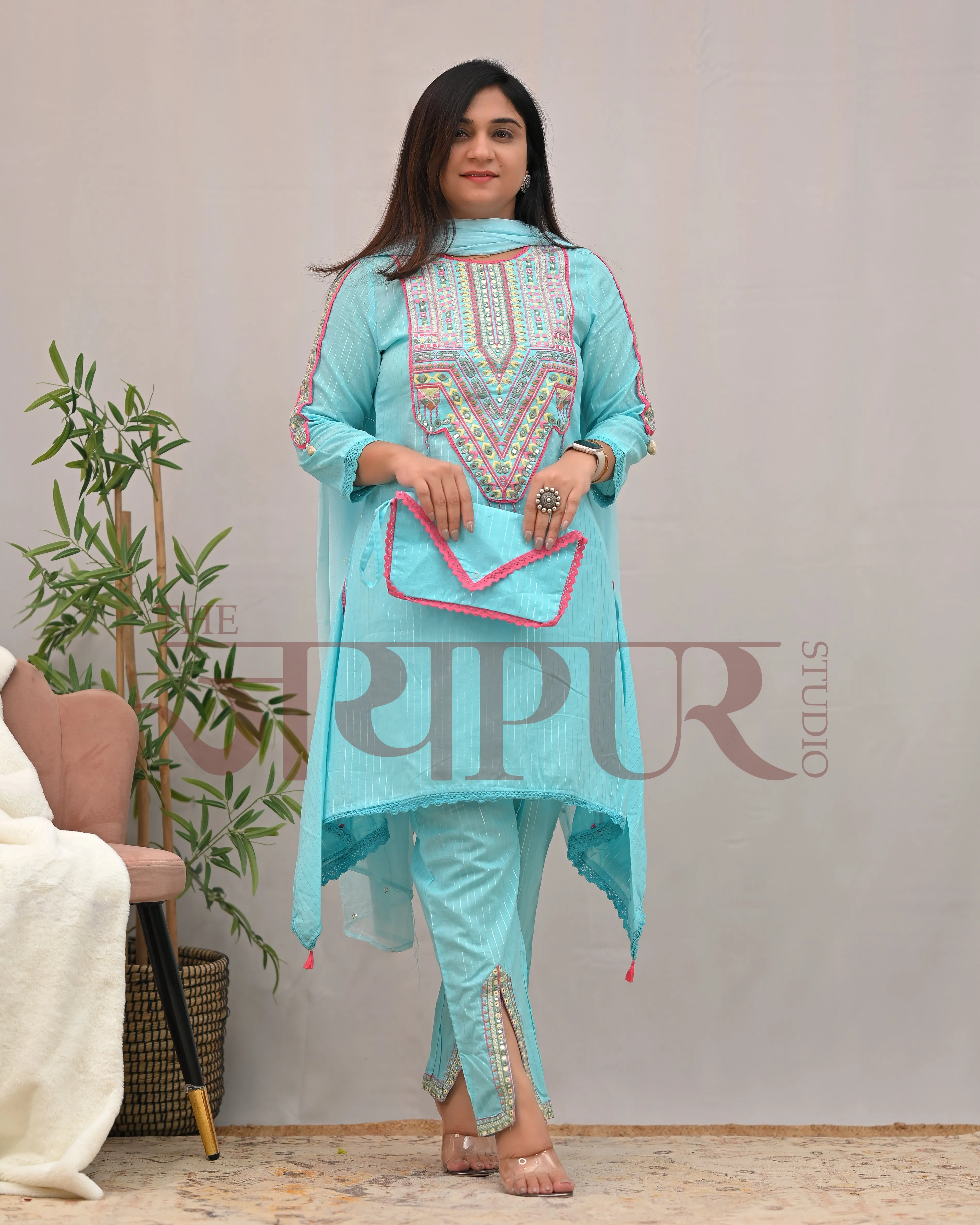 Meerza Asymmetric Embroidered Pant Set