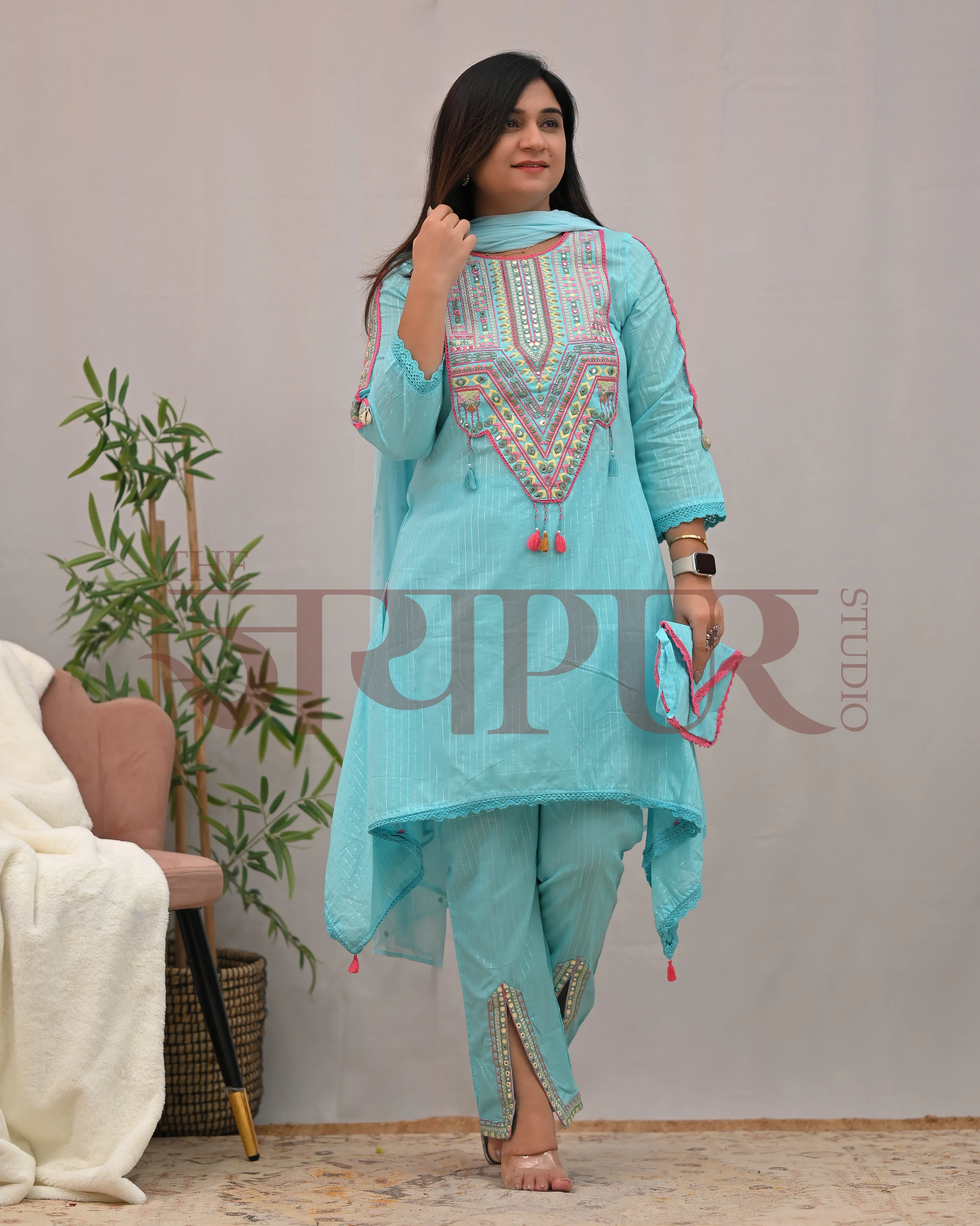 Meerza Asymmetric Embroidered Pant Set