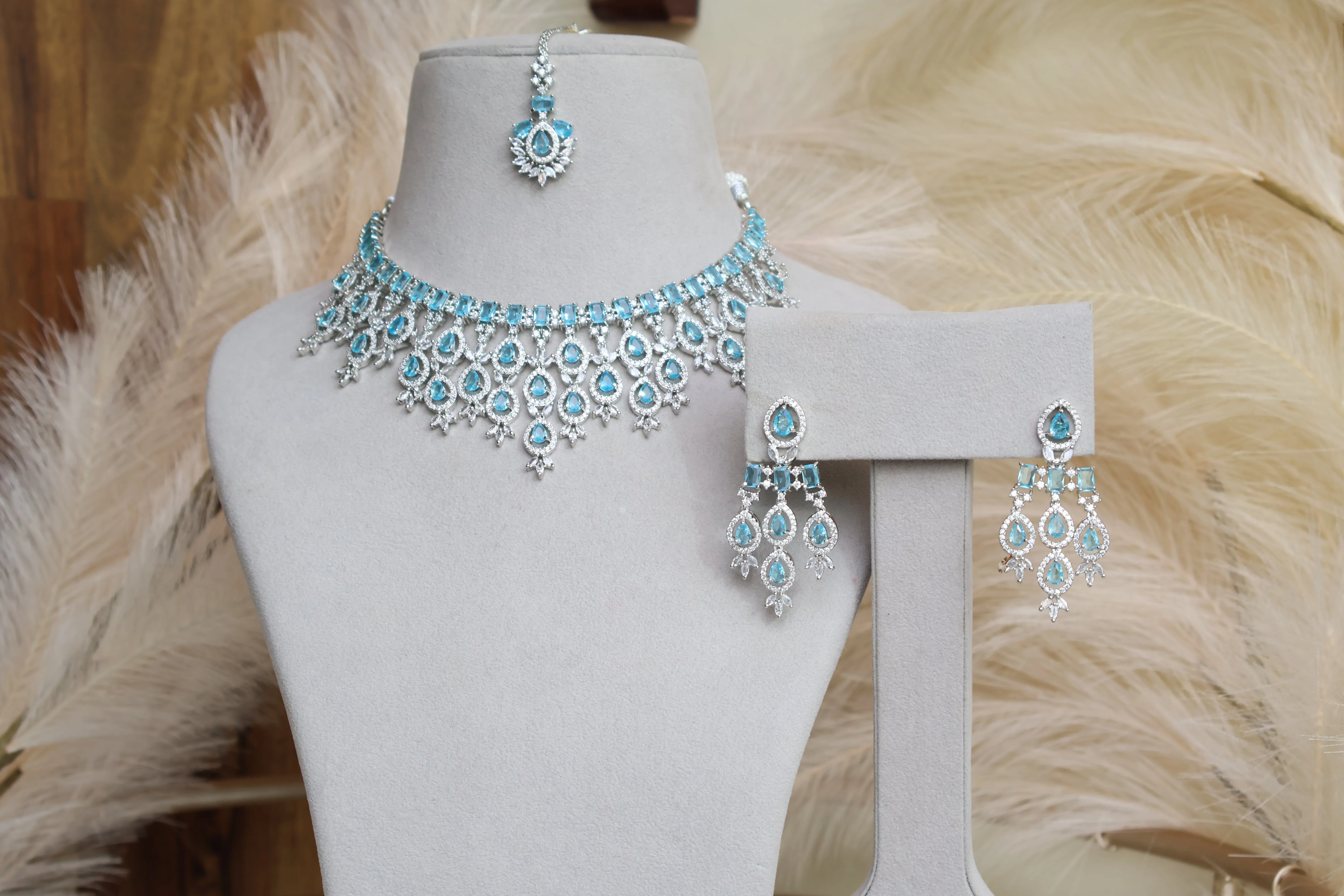 Rihana Party Necklace
