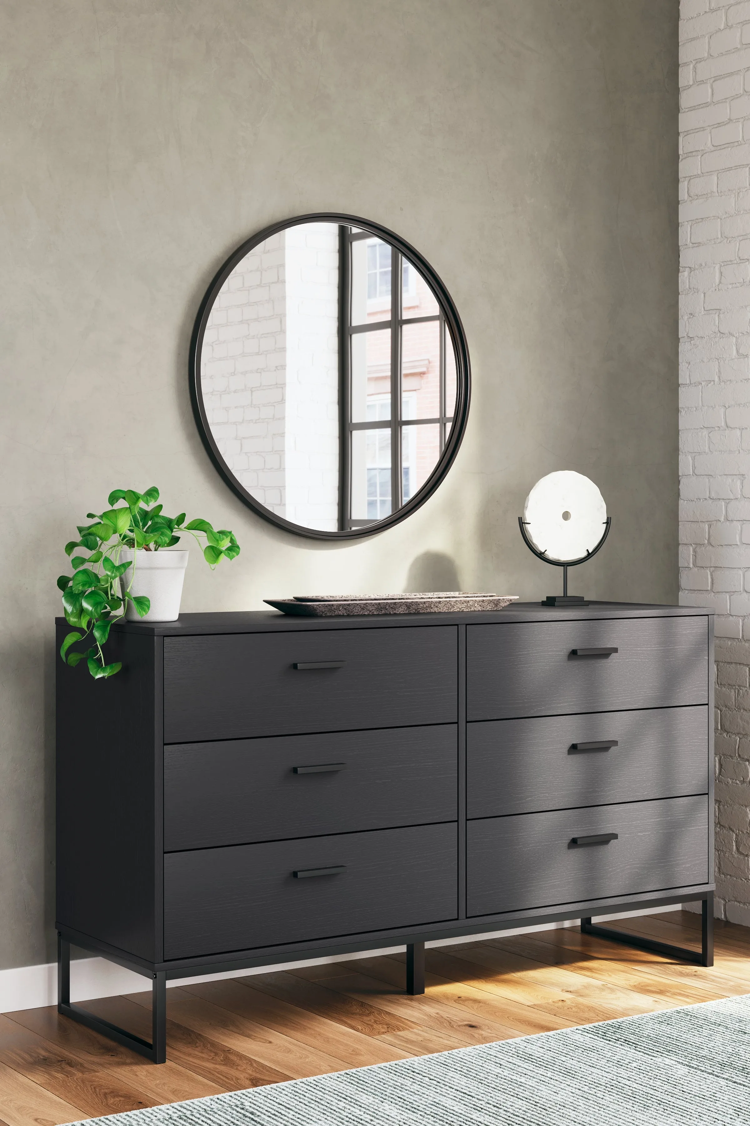 Socalle Full Panel Platform Bed with Dresser, Chest and Nightstand in Black